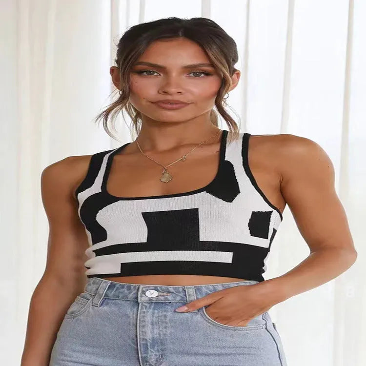 Women's U-collar camisole vest in contrasting colours with street fashion slim fit styling