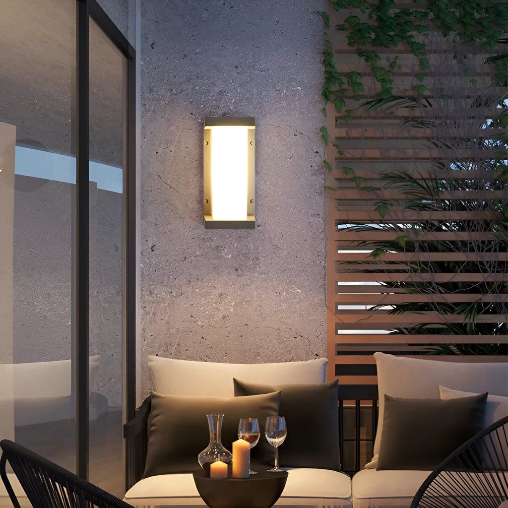 Retro outdoor waterproof square LED wall light with aluminium lampshade in European style
