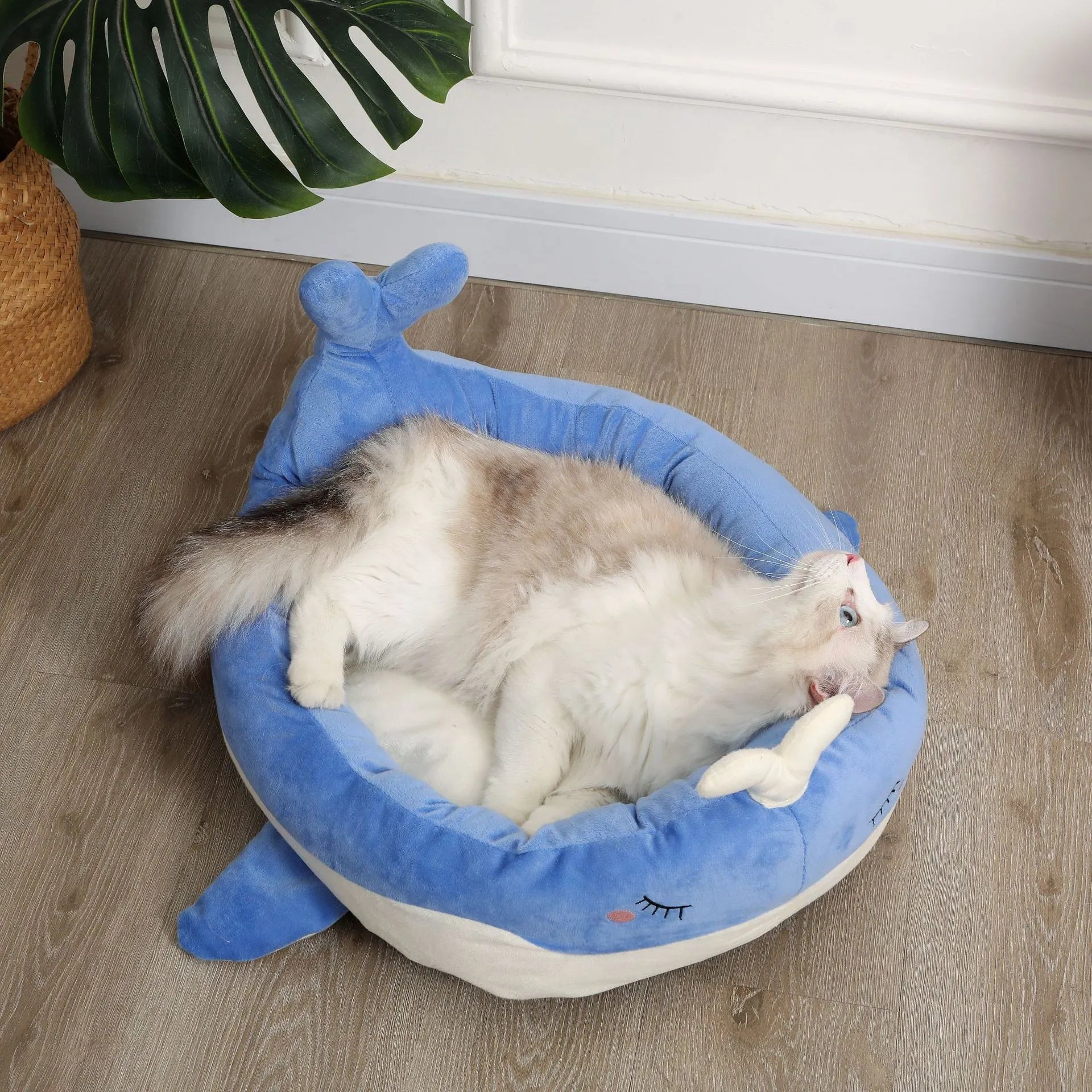 Duck-shaped blue pet bed sofa for small dogs and cats with fluffy polyester filling