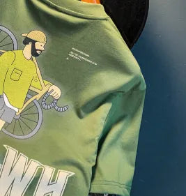 Green loose fit men's t-shirt with a trendy literary youth print on the front.
