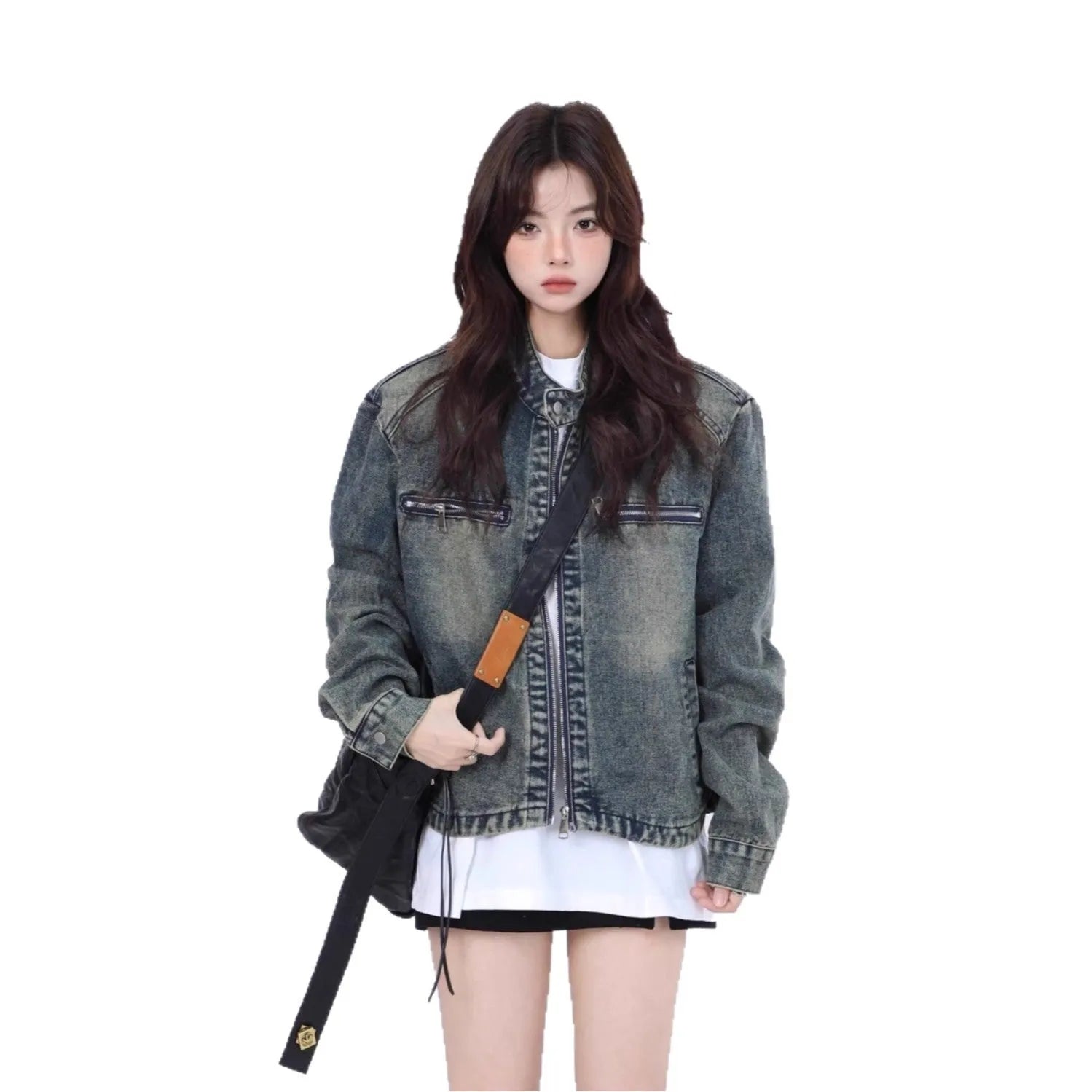 American Vintage distressed denim jacket for women, blue, long sleeves, cotton denim, front view