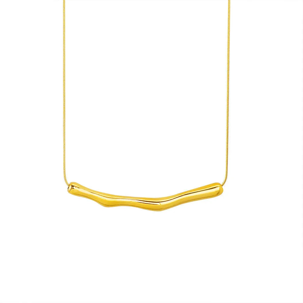 Women's irregular pleated titanium steel necklace in gold or steel electroplated colours