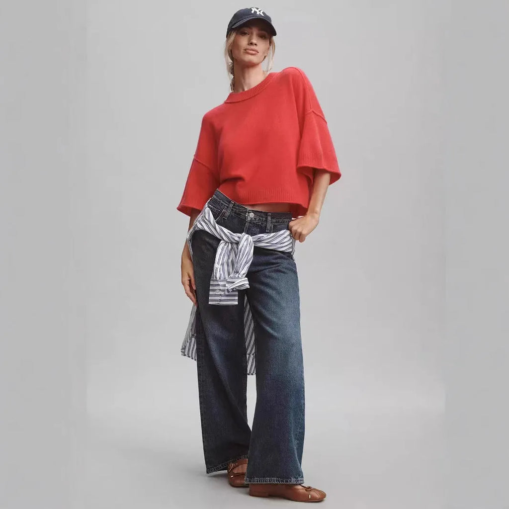 Red or white hot girl style viscose t-shirt with exposed navel design, regular sleeves, pullover style