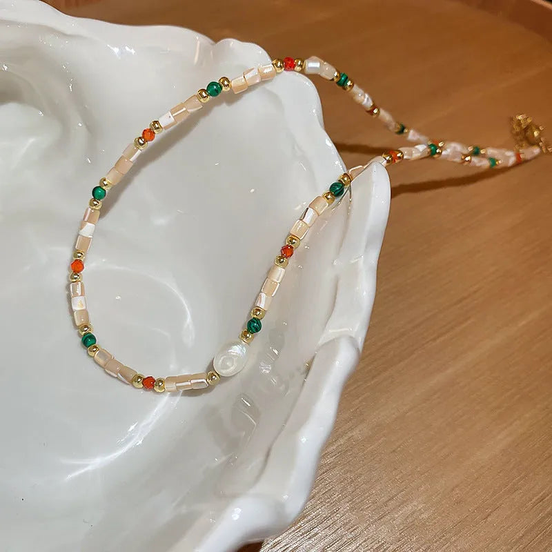 Women's geometric pearl necklace with zinc alloy pendant on adjustable clavicle chain, fashion OL style