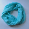 Seamless polyester headscarf for outdoor sports in a choice of colours.