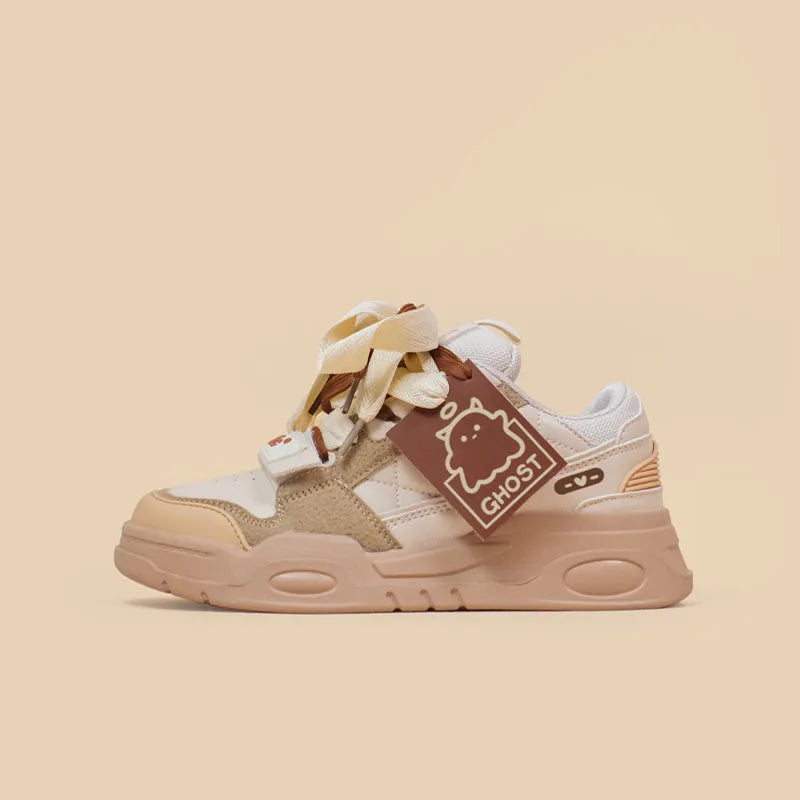 Women's white lace-up sports casual board shoes with flat heel and thick bottom sole