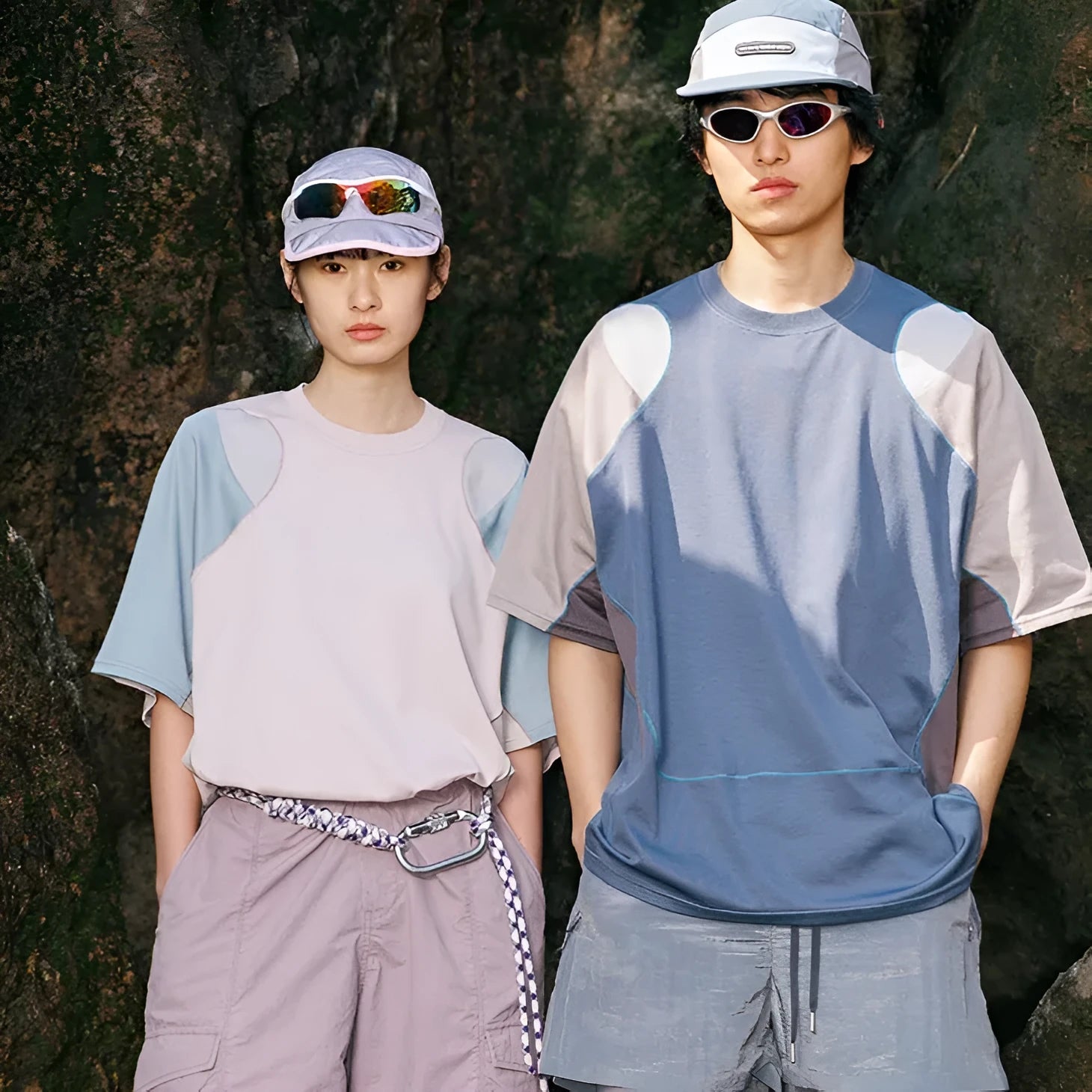 Men's loose blue patchwork sports t-shirt with short raglan sleeves on a mannequin