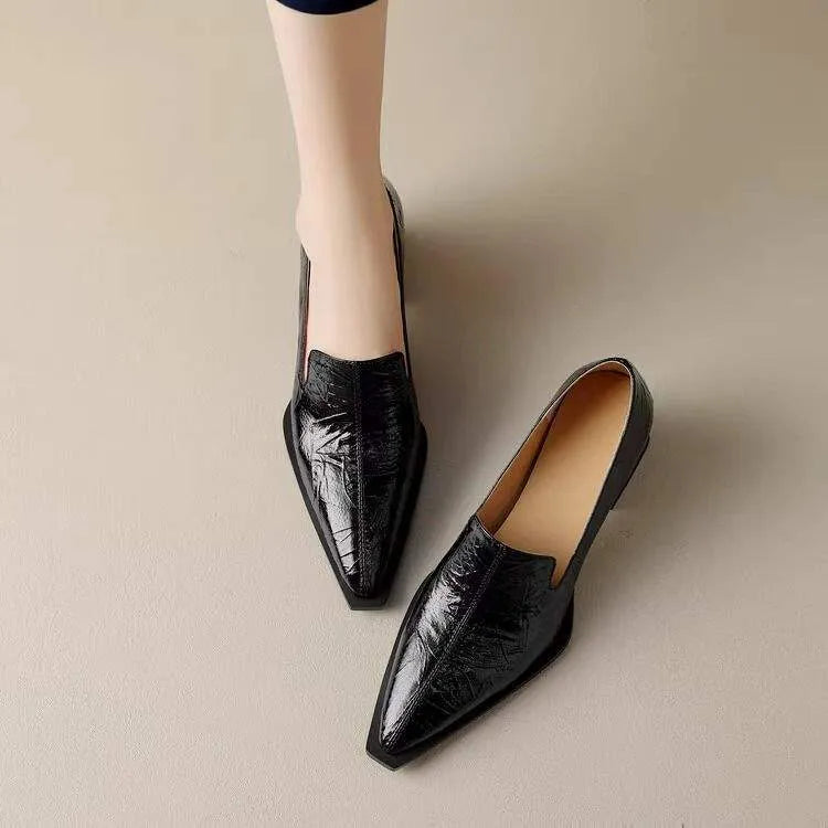 Women's solid colour pointed deep mouth kitten heel shoes with low heel and mid-top shaft