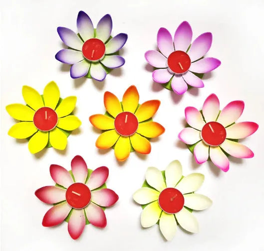 Single-layer plastic wishing lotus lantern in mixed colours, floating on water, available in 11cm and 15.5cm sizes