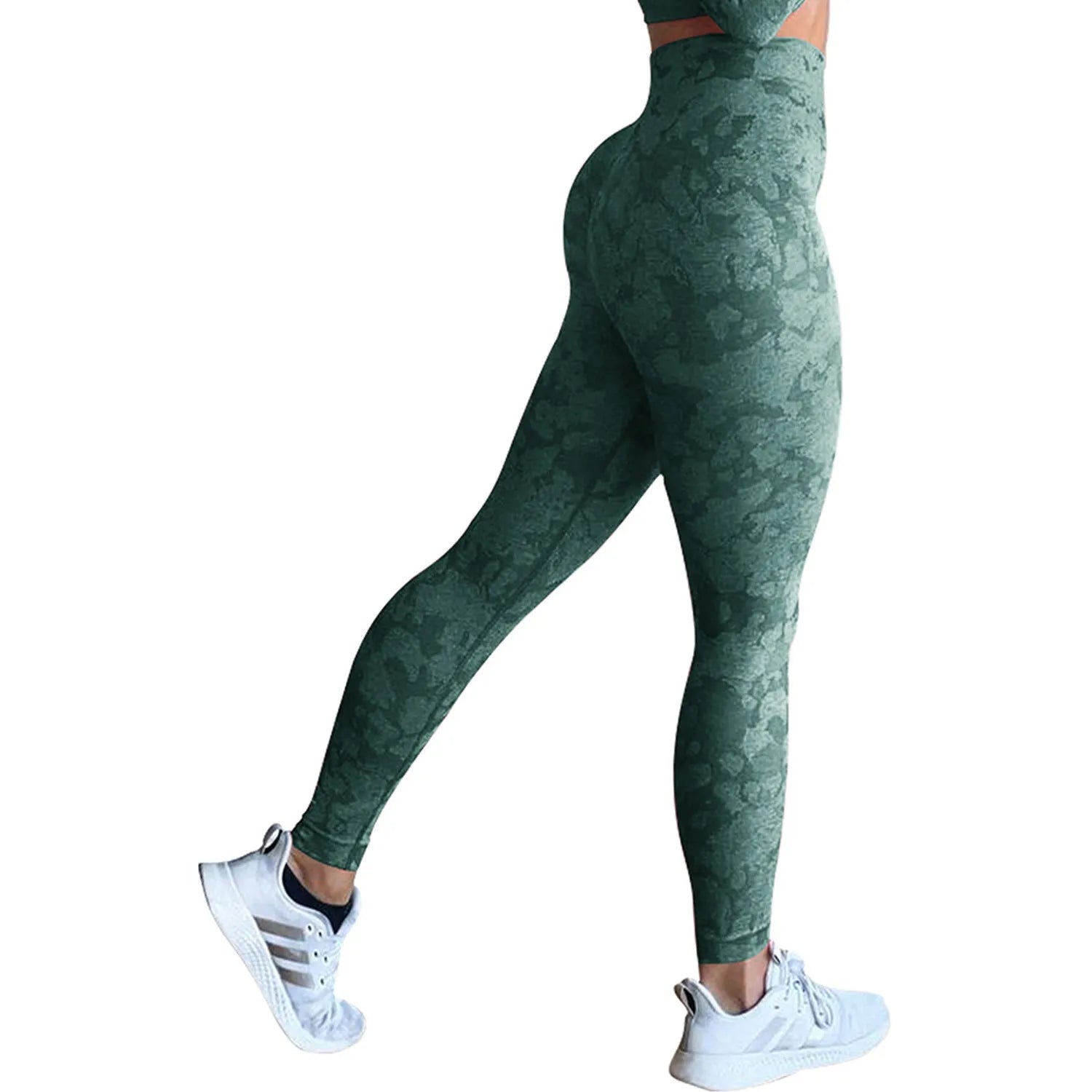 Women's push-up butt leggings in camouflage pattern for gym workouts and yoga