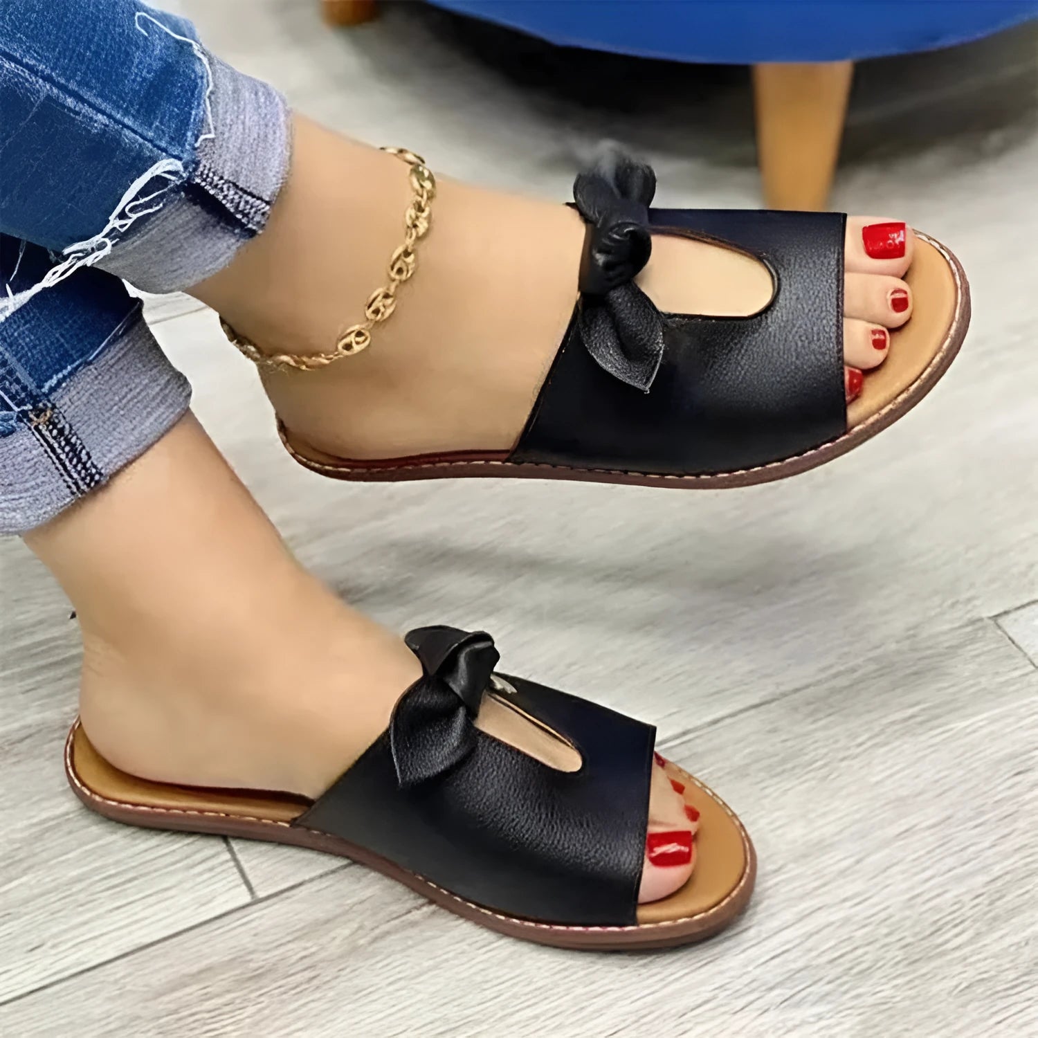 Ladies fish mouth sandals with a bow on the artificial PU upper, shown in black, pink, or gold.