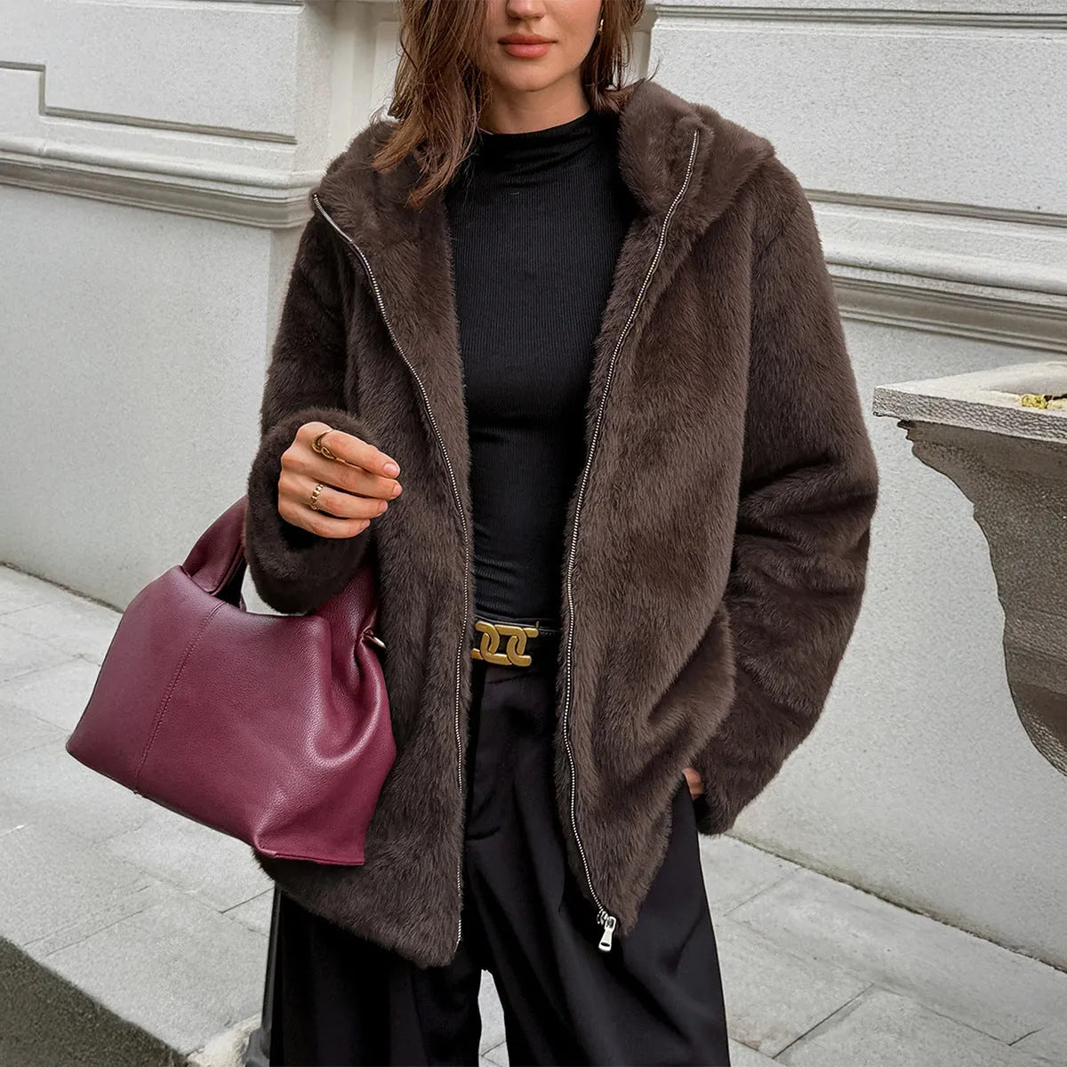 Women's brown polyester coat with faux fur collar long sleeves