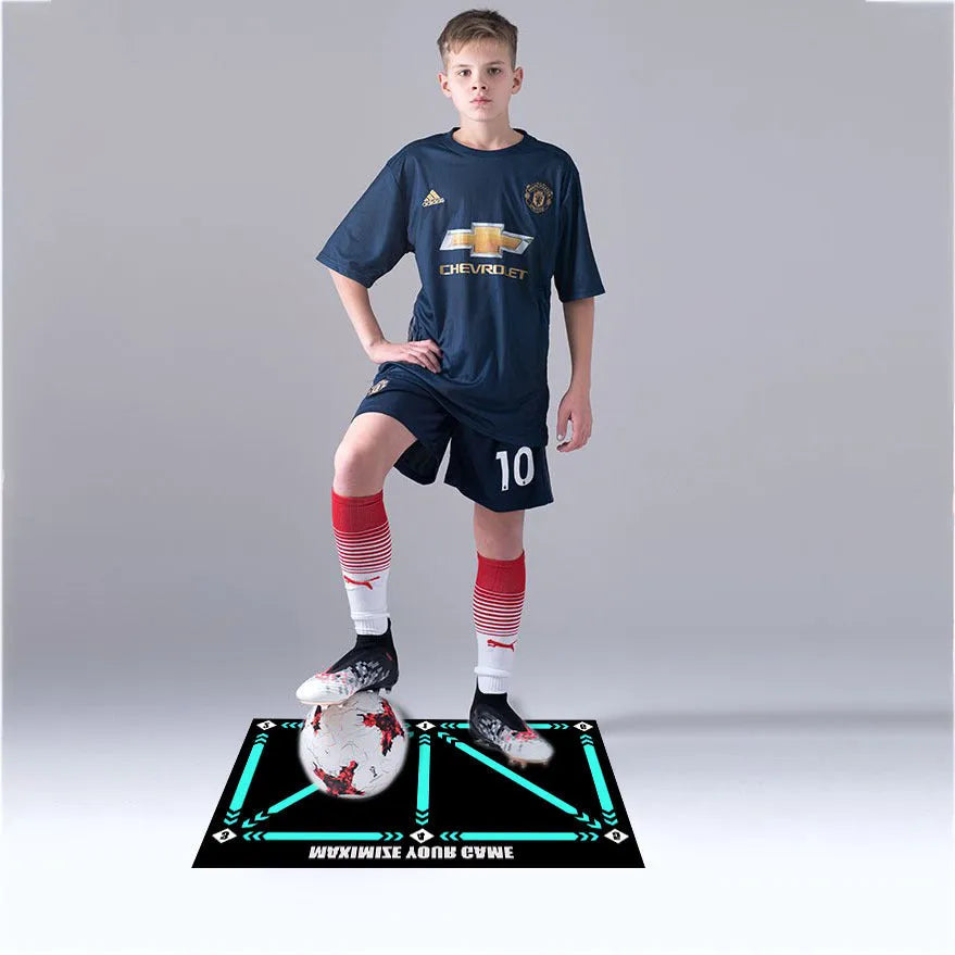 Cushion coloured rubber football training mat for indoor skill practice