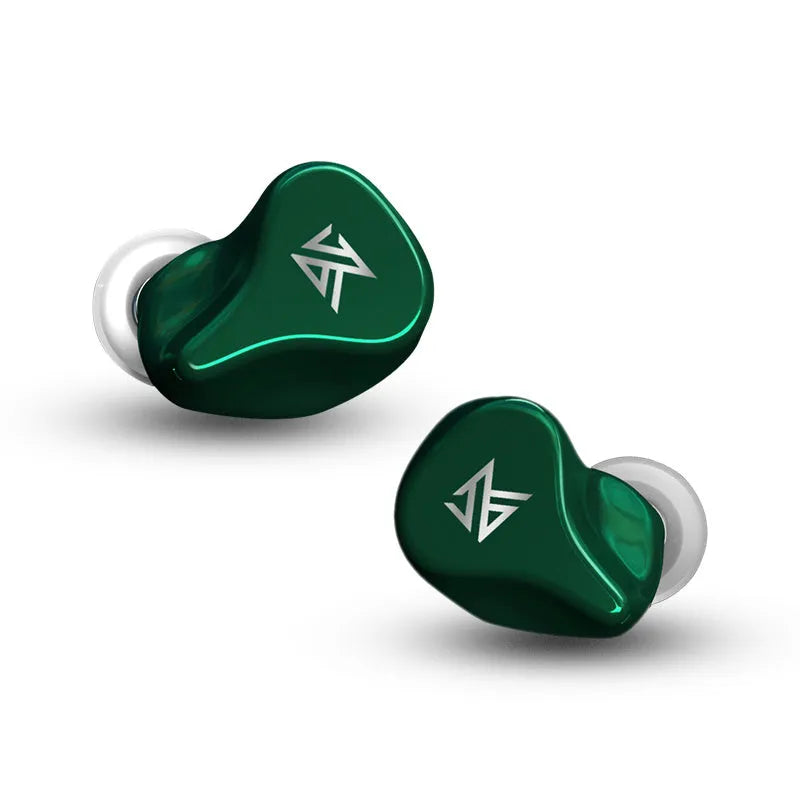 Black or green Z1 true wireless Bluetooth 5.0 earbuds with in-ear design