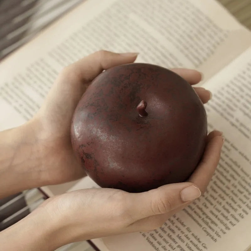 Ceramic apple desktop ornament in retro Chinese style, available in large and small size options