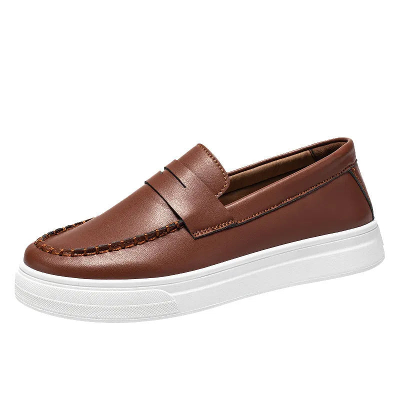 Men's casual British style leather shoes with round toe in PU material.