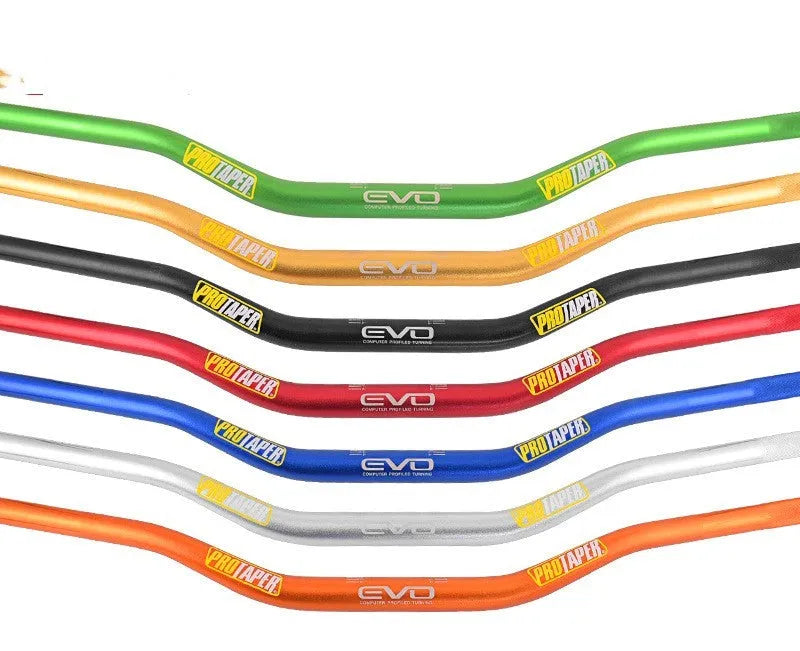 Orange aluminium alloy scrambling motorcycle handlebar with 28mm diameter, 80cm width, and 10cm rise.