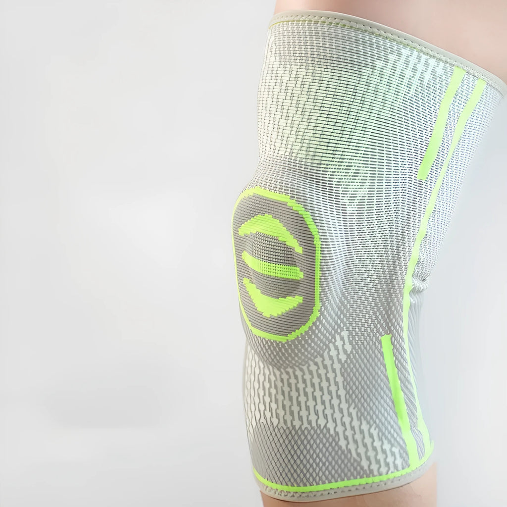 Cotton mountaineering knee pads in green, blue, or yellow colours with size options