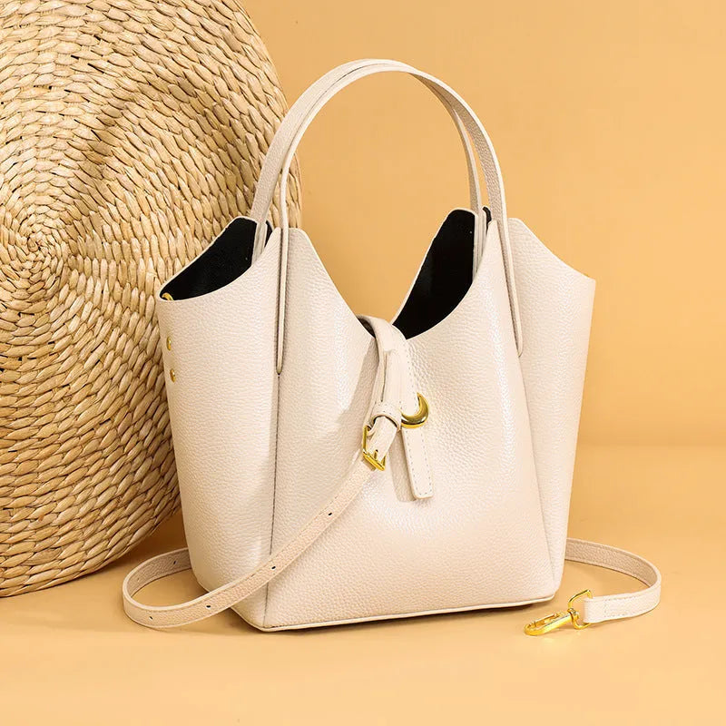 Genuine leather women's hand holding bucket bag in retro style with large capacity