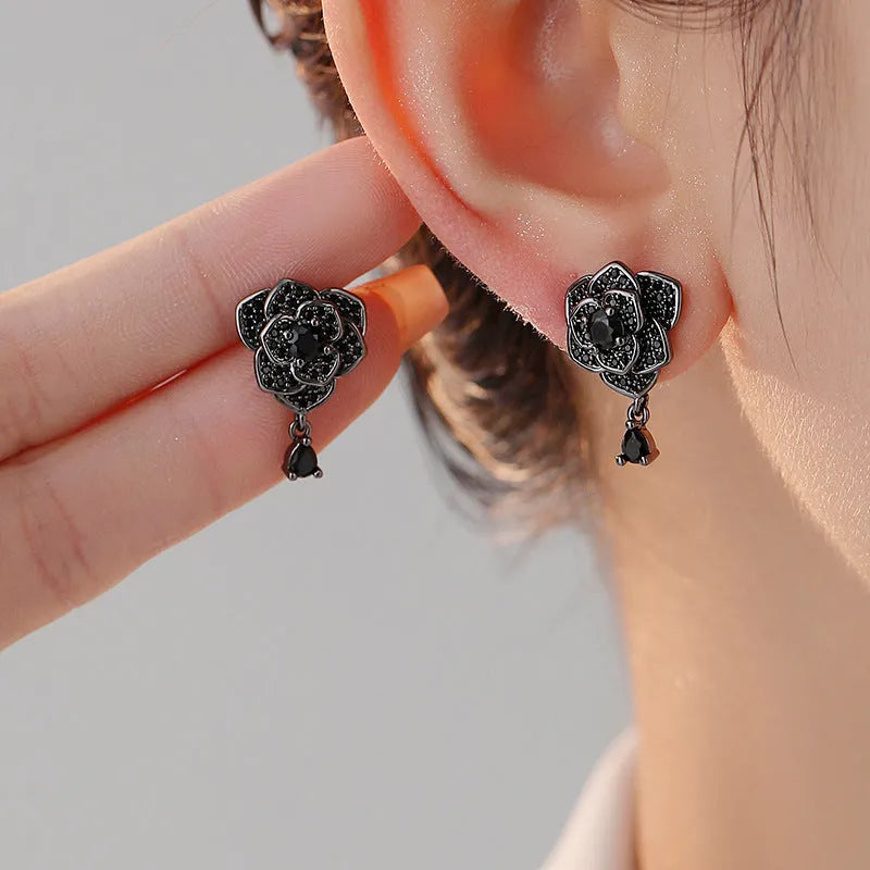 Black rose zircon flower stud earrings with 18K gold plating on copper construction
