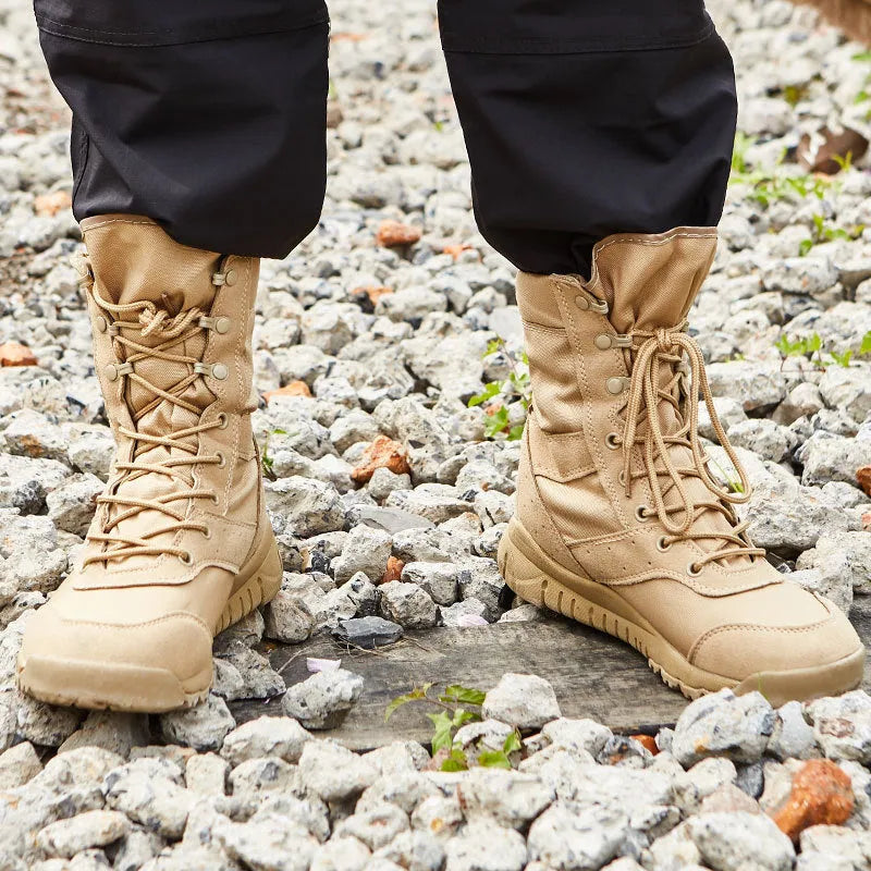Yulong Combat Boots tactical desert boots in black colour for outdoor climbing and hiking