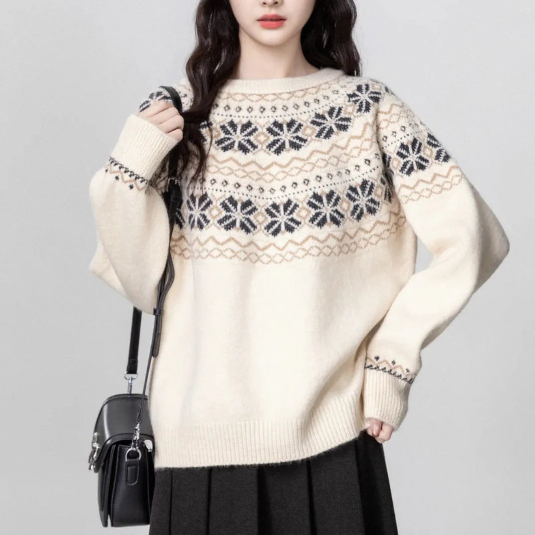 Women's milky white vintage fair isle geometric knit pullover sweater with crew neck and long sleeves