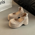 Retro closed toe buckle thick heel pump shoes for women in khaki with suede upper and round toe