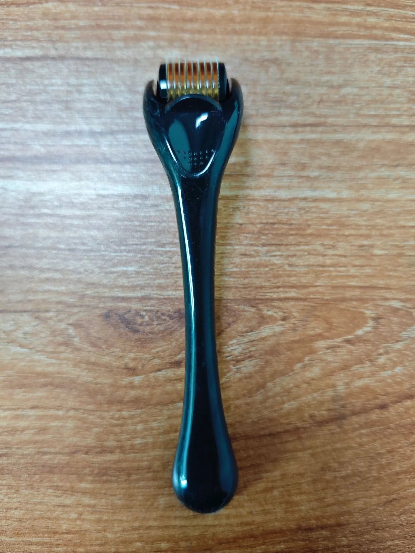 540 micro needle derma roller tool with black handle and purple wheel for 0.2mm 0.25mm 0.3mm cartridges.