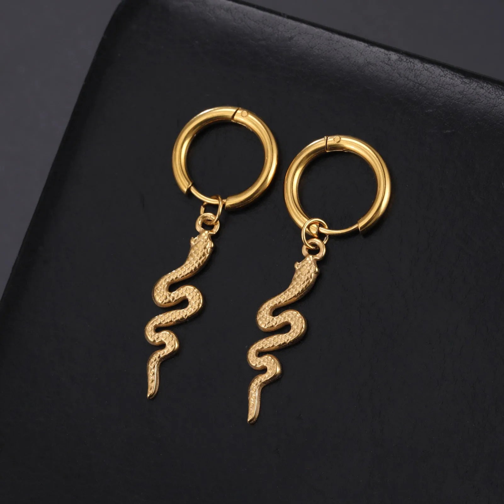 Vintage snake earrings with 18K gold-plated stainless steel and ear clip design