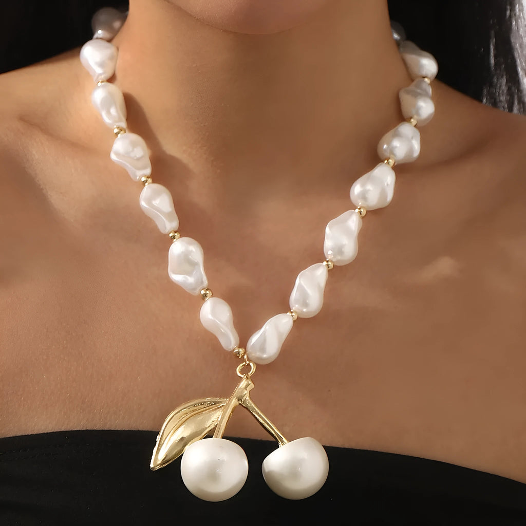 Geometric fruit pendant women's necklace in gold or white K with imitation pearl chain