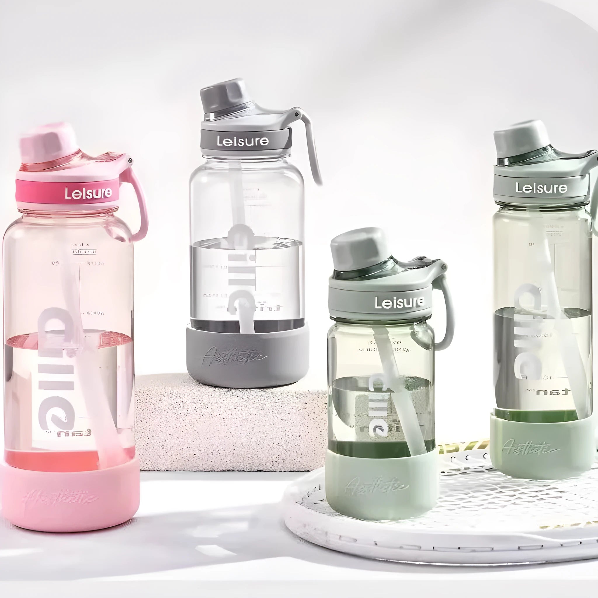 Plastic reusable straw cup in grey, green or pink with 520ml, 780ml or 1000ml capacity