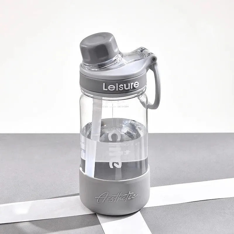 Plastic reusable straw cup in grey, green or pink with 520ml, 780ml or 1000ml capacity