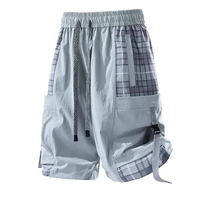 Men's loose fit cargo shorts with plaid stitching detail in polyester micro-elastic fabric