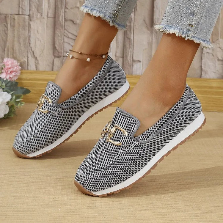 Women's flat canvas sneakers in solid colour, low top, round toe, rubber sole, white black blue khaki