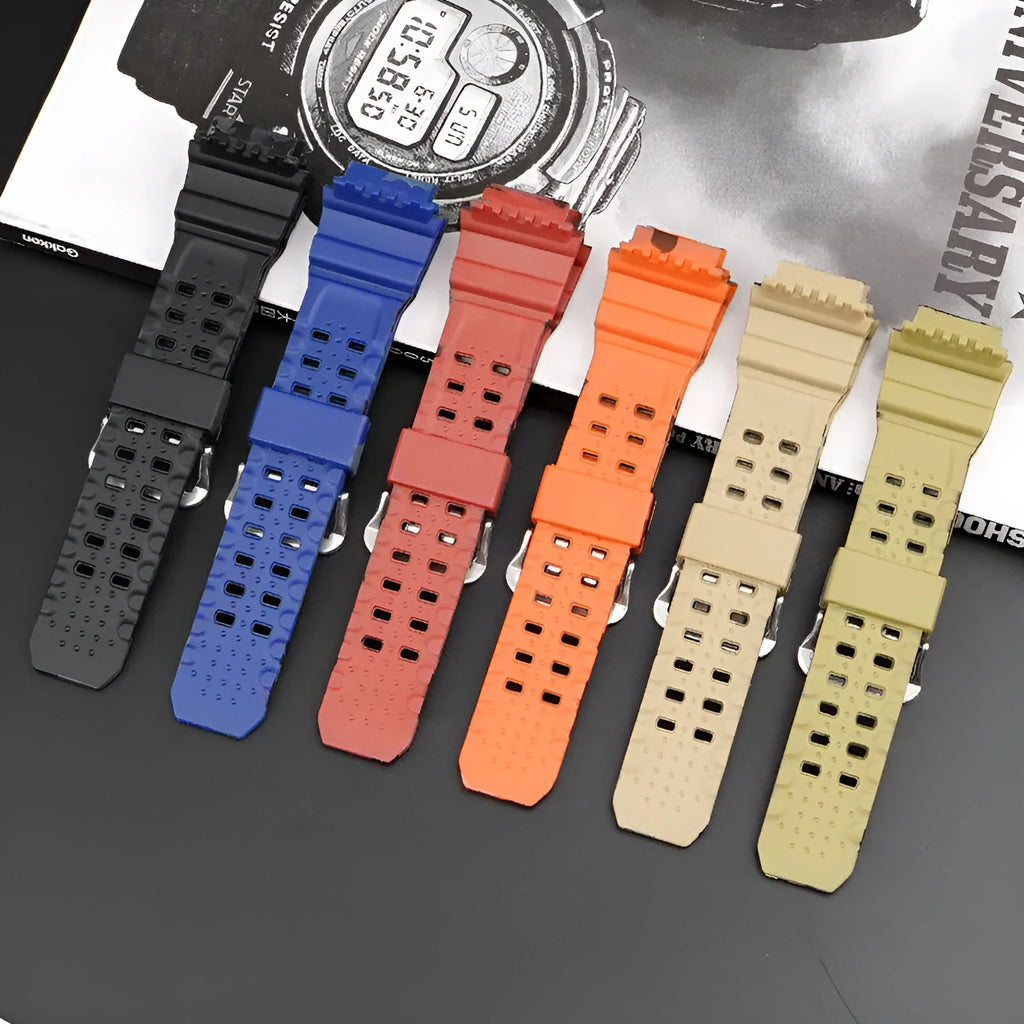 Camouflage pattern TPU watch strap with silver buckle measuring 12+7cm length