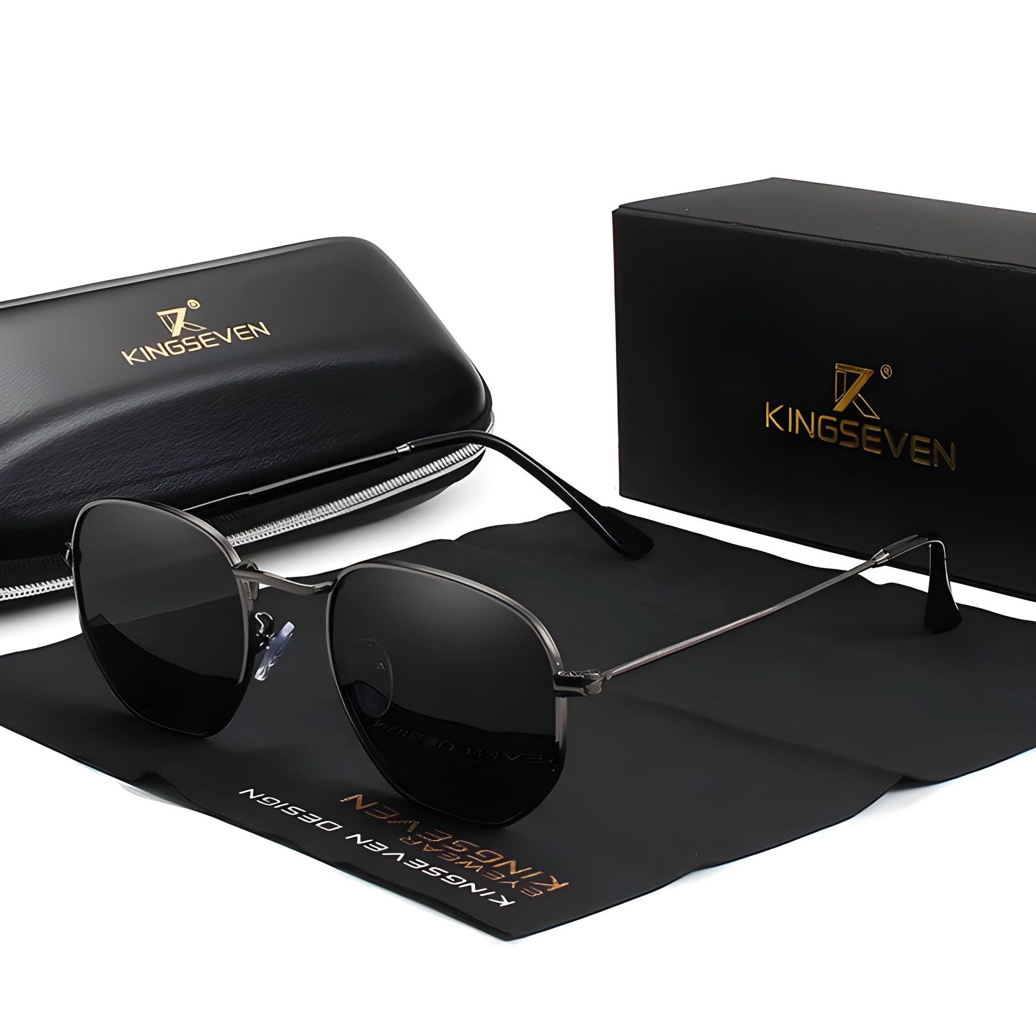 Men's classic round sunglasses in retro design available in six colour options including black, blue and silver