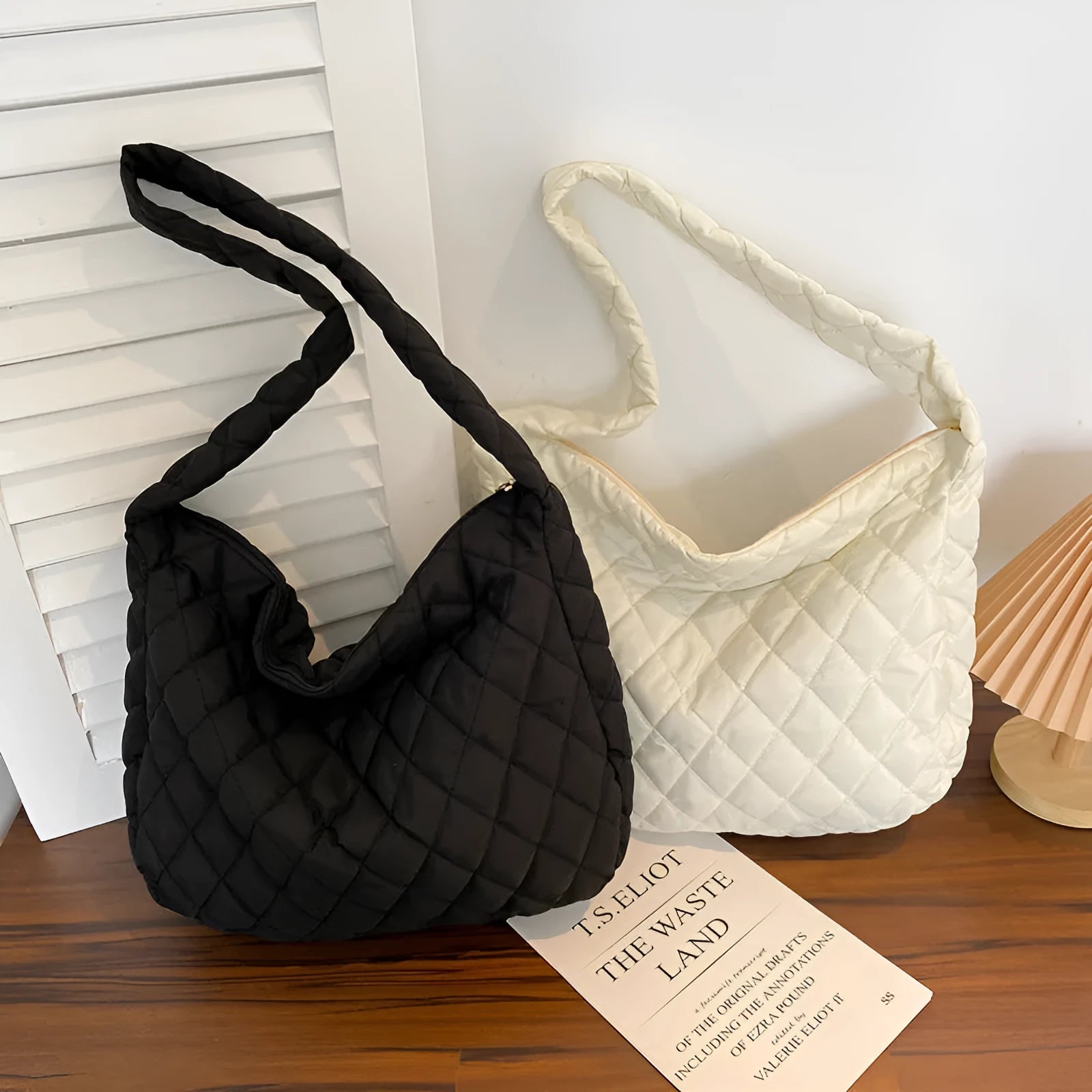 Warm totes shoulder bag for women, nylon large shell bag with zipper closure, black colour