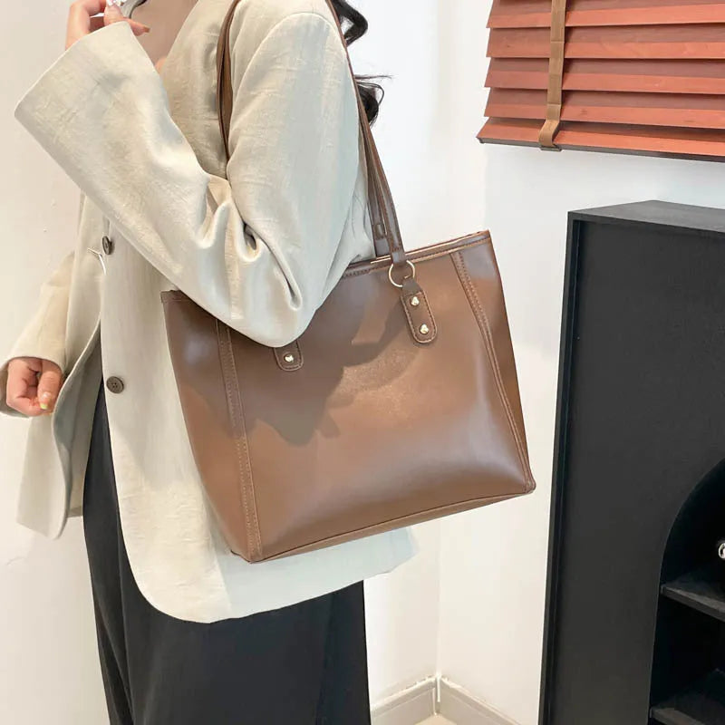 Korean style horizontal square shoulder underarm bag in PU leather with sandwich pocket design