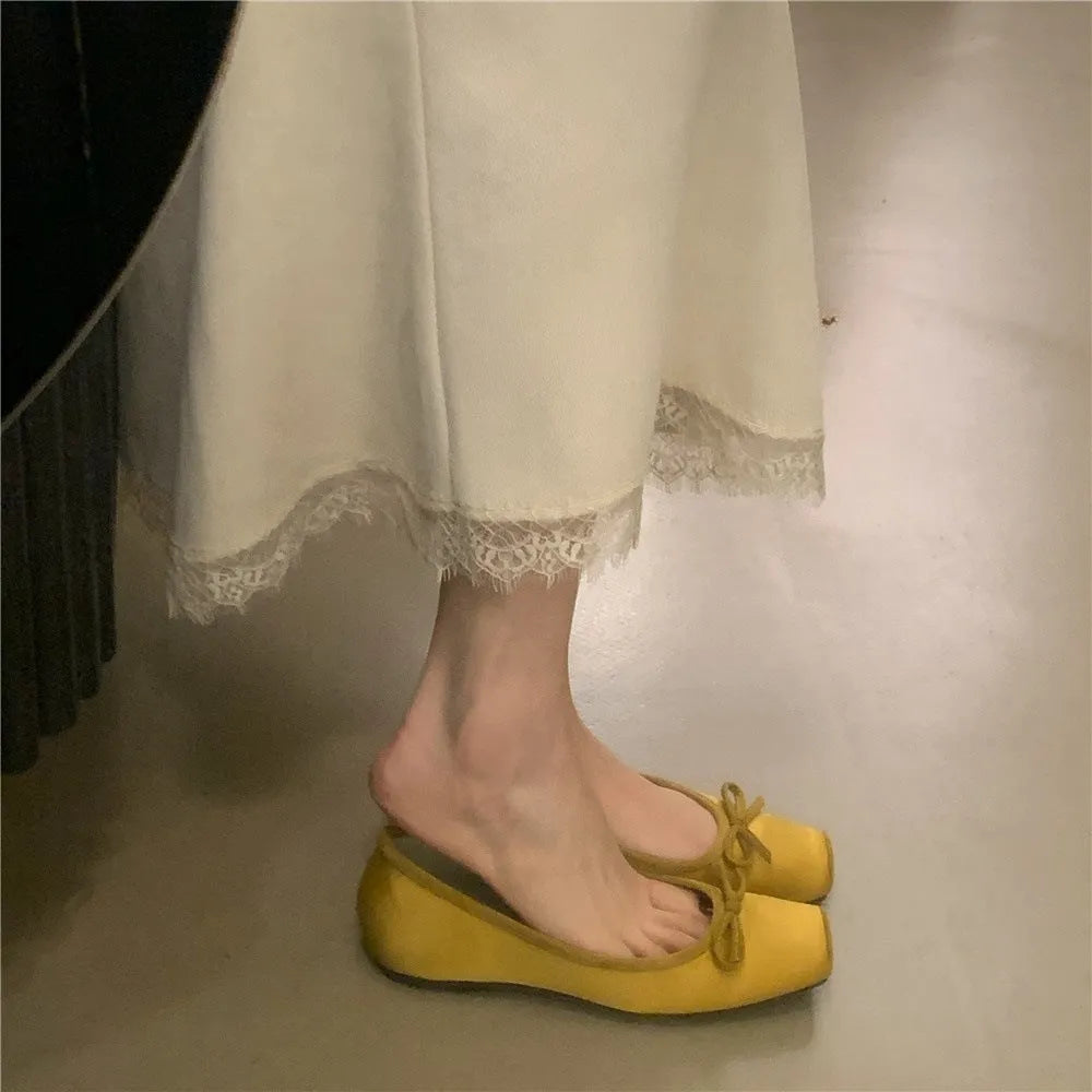 Women's square toe bow satin shoes with hidden heels in solid colour, rubber sole, size 35-40