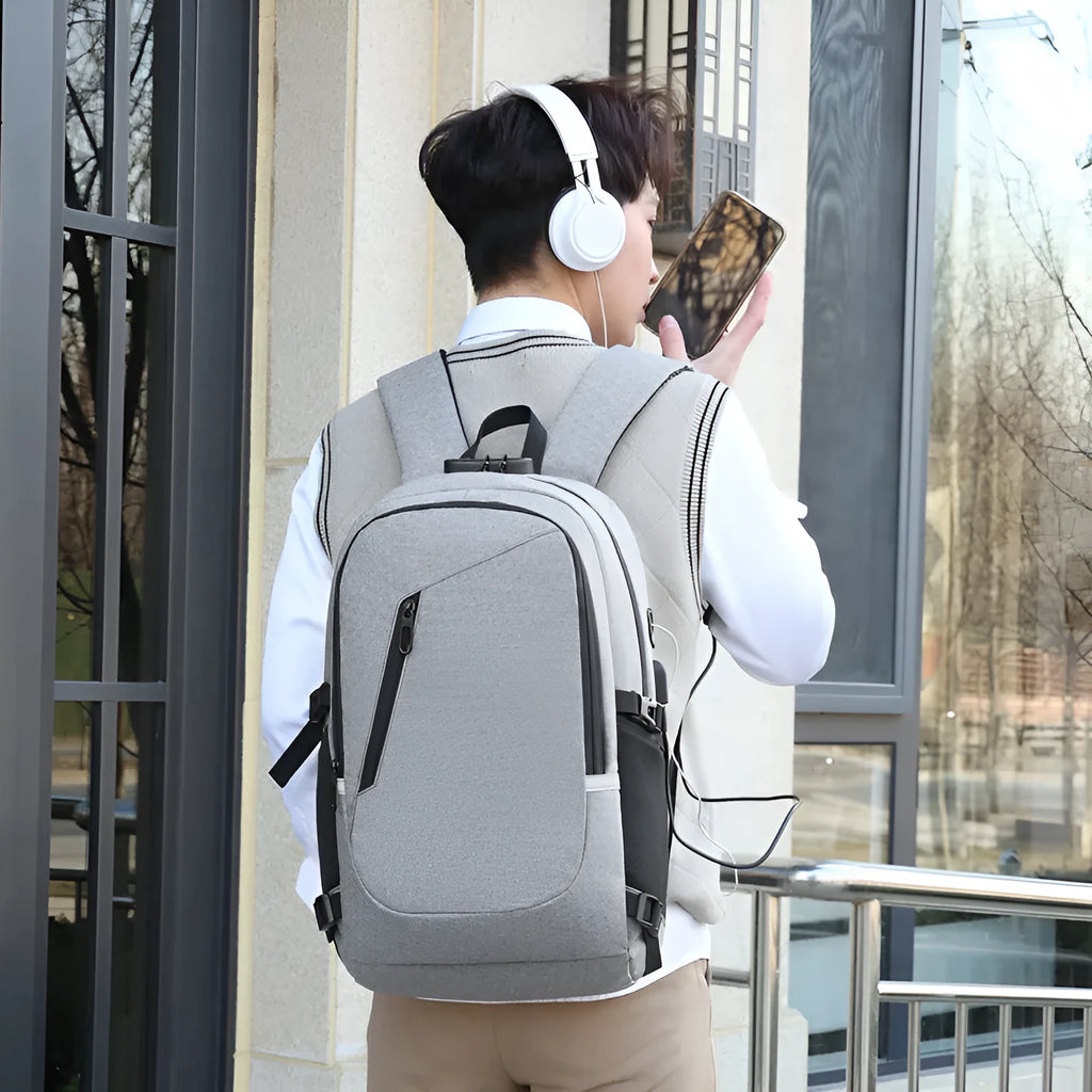 Oxford cloth computer backpack in blue colour with 20-35L capacity for leisure travel