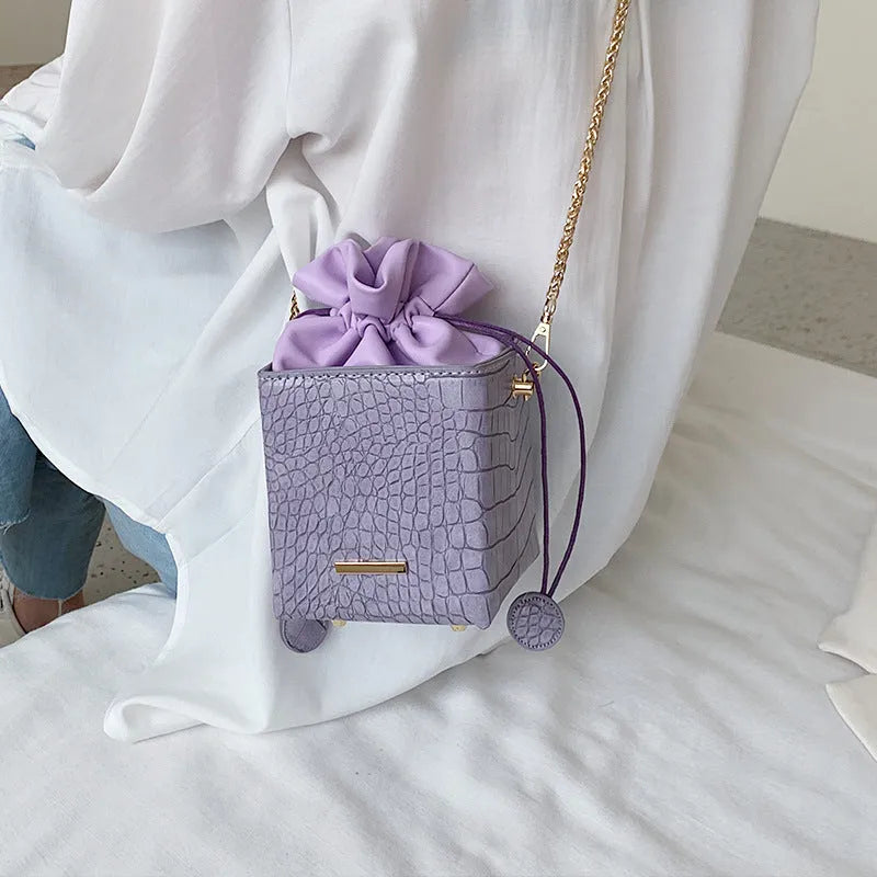 Women's single-shoulder chain messenger bag in PU leather with adjustable strap