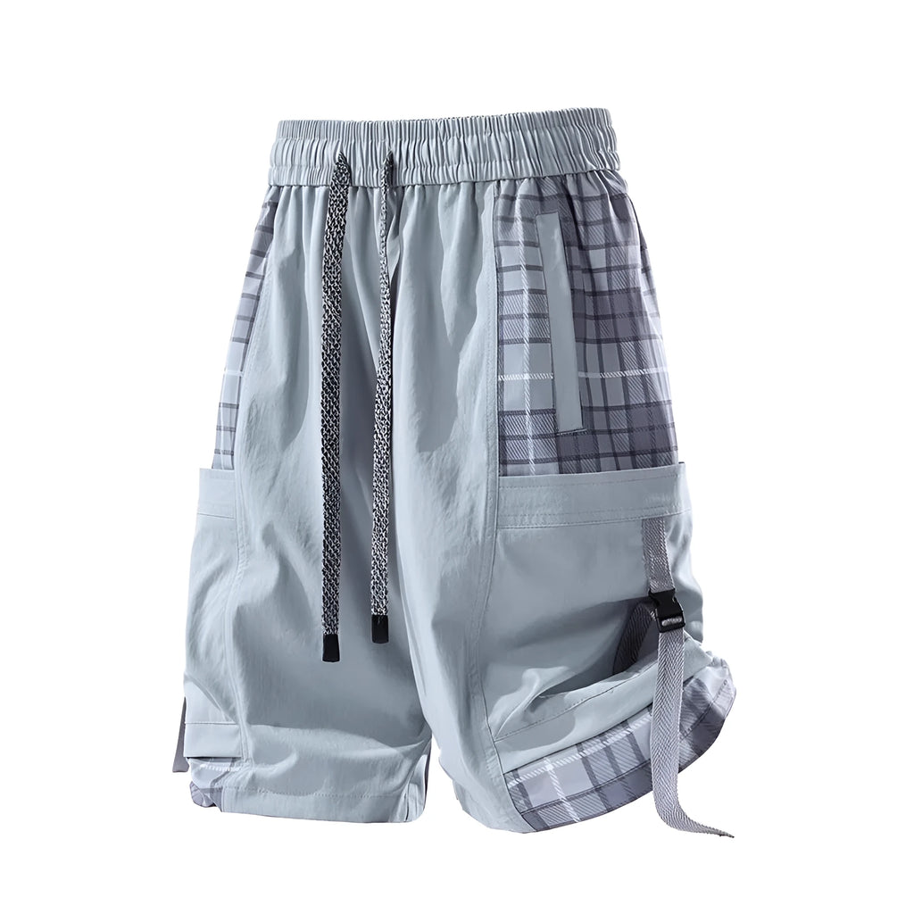 Men's loose fit cargo shorts with plaid stitching detail in polyester micro-elastic fabric