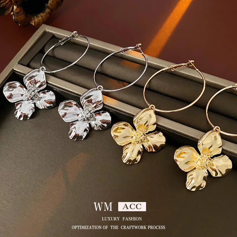 Silver needle metal flower earrings with geometry design in gold or silver electroplated finish