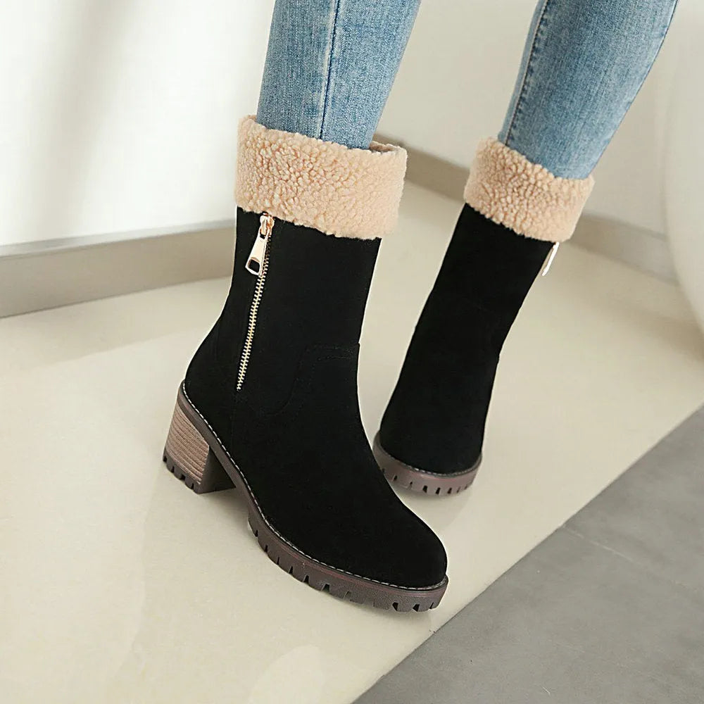 Snow boots with rubber sole and plush lining in black, grey, green, or orange