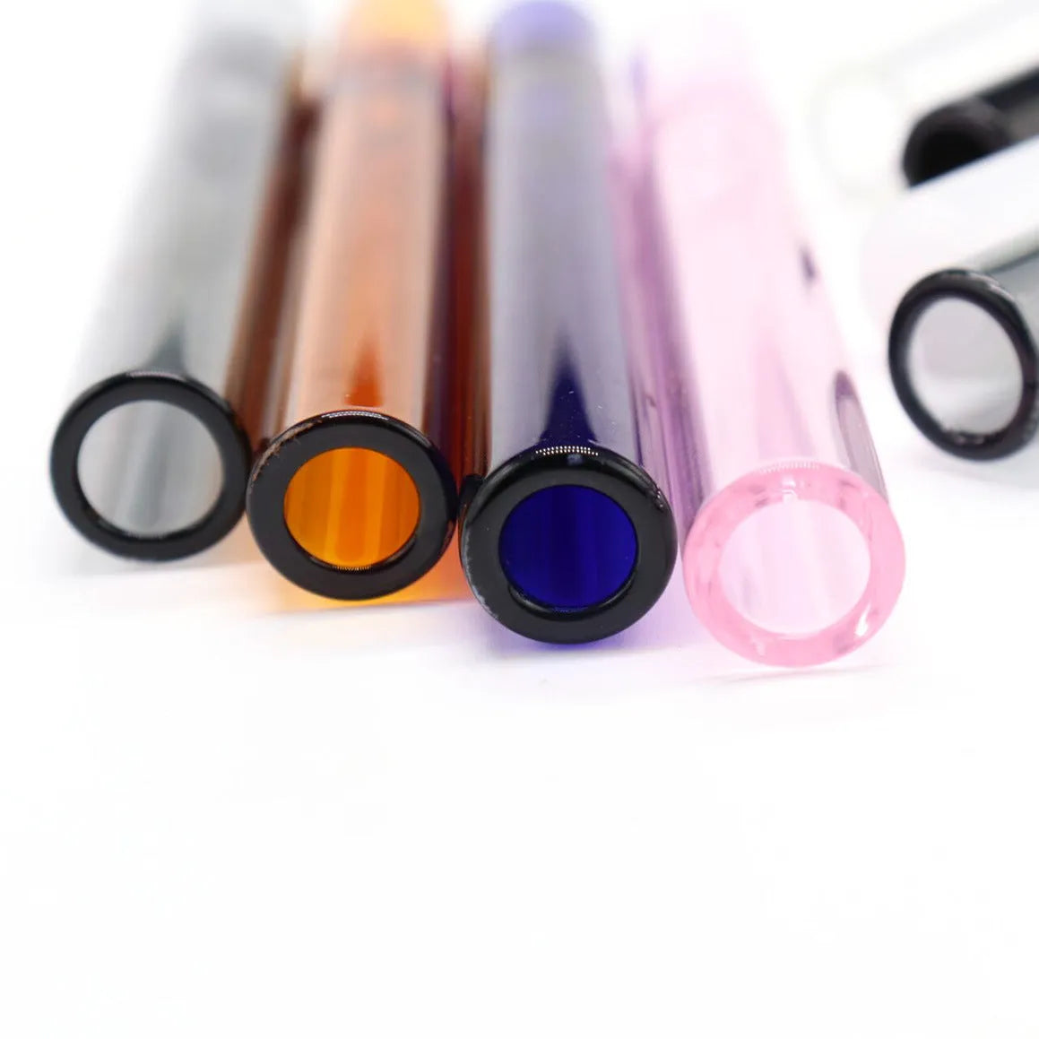 Clear telescopic glass smoke pipe with suction nozzle in colour mixing or pink finish