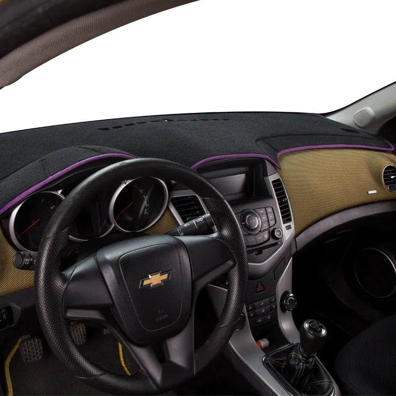 Silicone non-slip dashboard light-proof pad for old Prado SUV in black with coloured edge options.