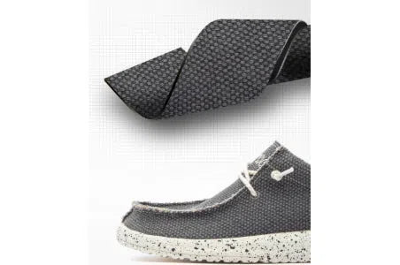Men's canvas casual shoes in solid colour with low-top EVA sole, available in large sizes up to 48
