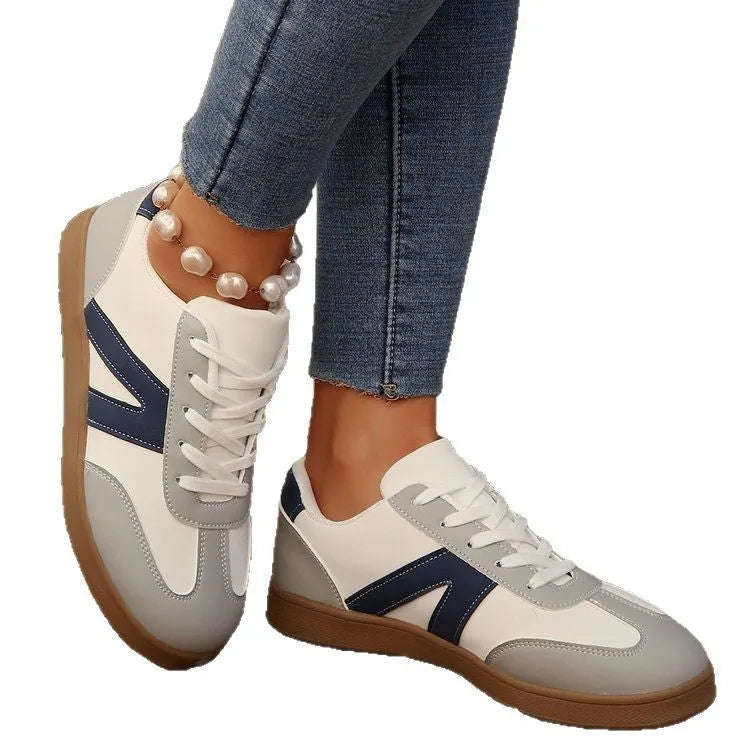 Blue women's low-top hiking shoes with artificial PU upper and rubber sole