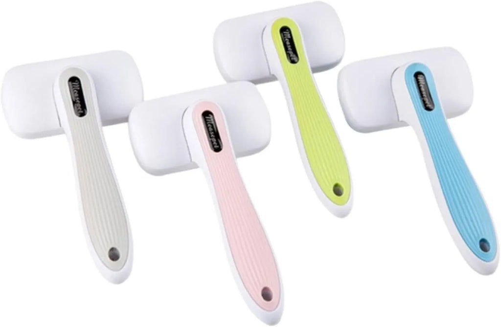 Automatic pet hair removal comb in blue colour with one-click system for dog and cat grooming