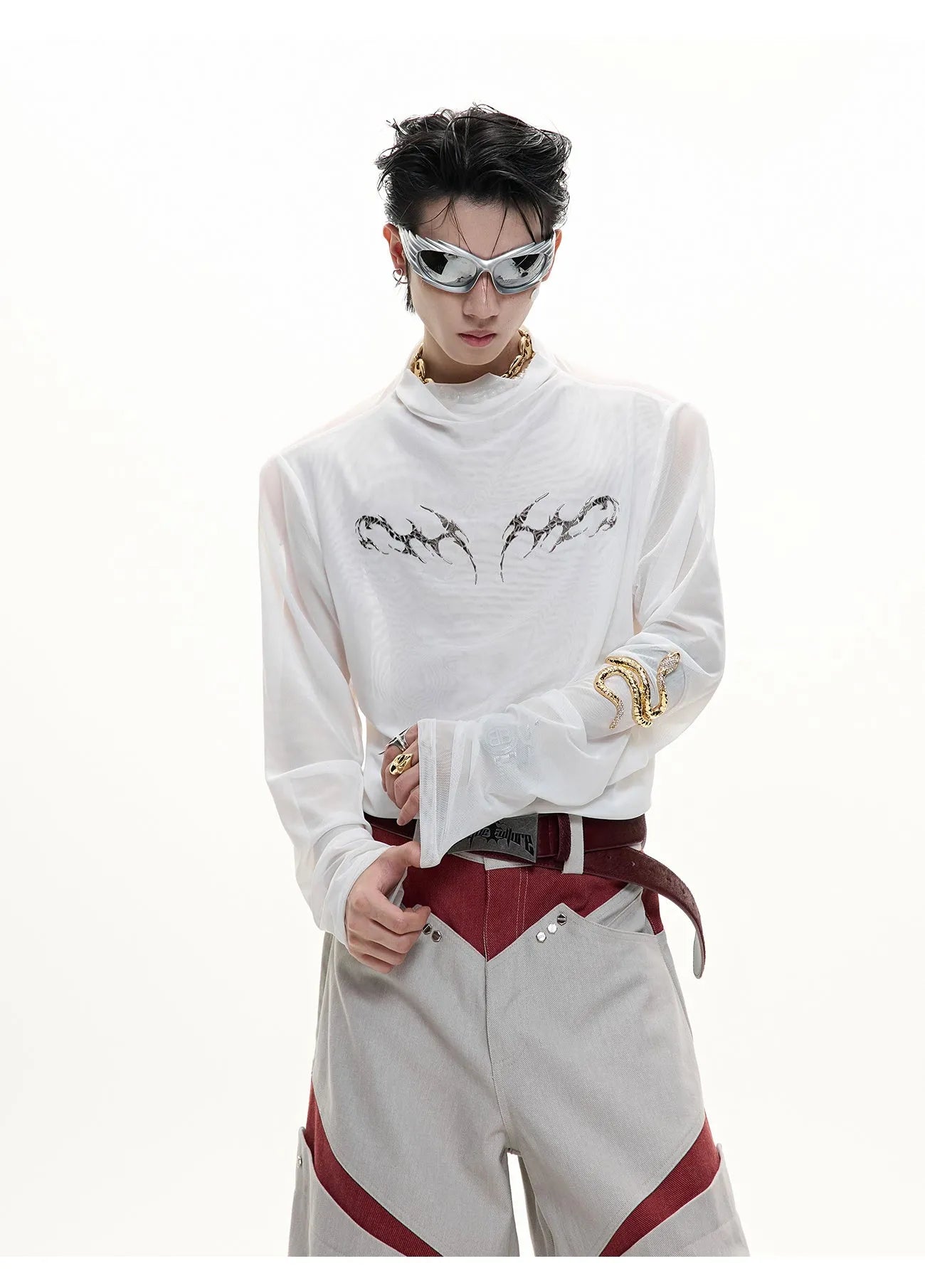Niche mesh ice-feeling slim bottoming shirt with long sleeves in trendy style, showing fabric texture and fit